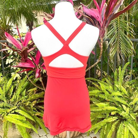 Lululemon Wrap It Up Bra Tank - Picture 4 of 5